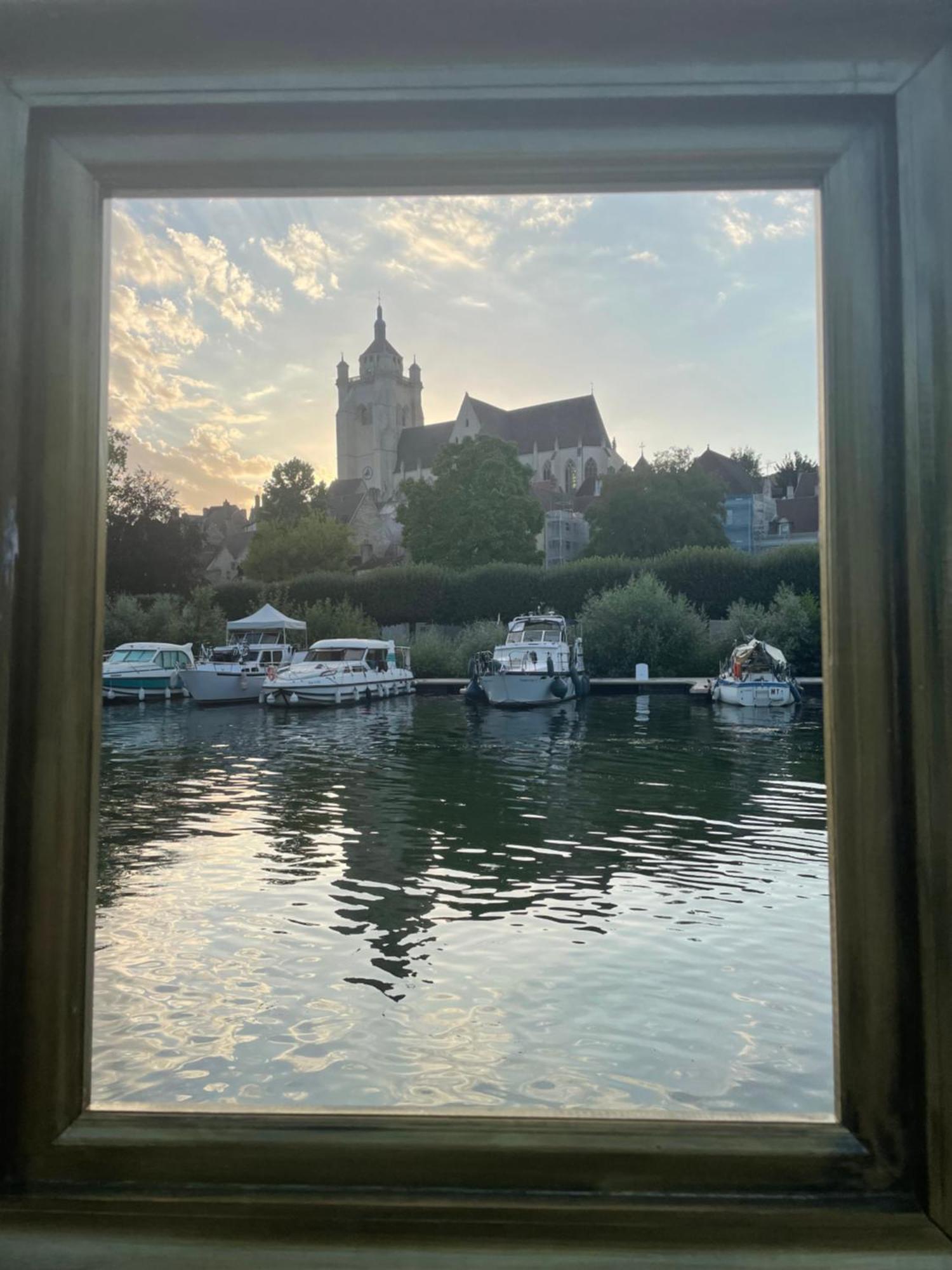 Apartamento « Au Coeur De Dole » Exterior foto